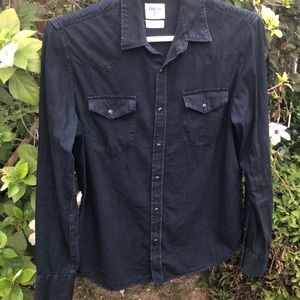 GAP Men's Casual Button Down Shirt - Dark Blue